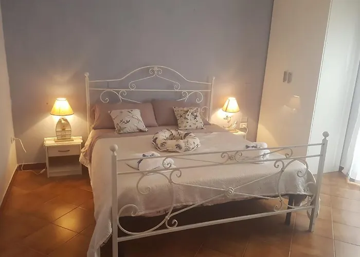 Iris Bed & Breakfast 3*