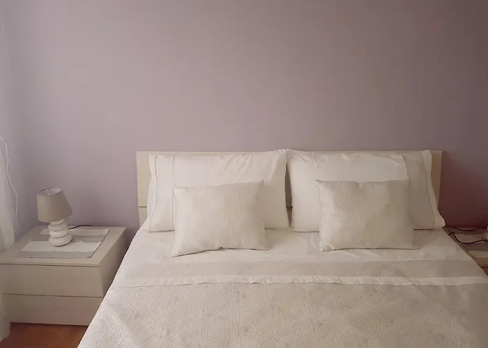 Iris Bed & Breakfast 3*