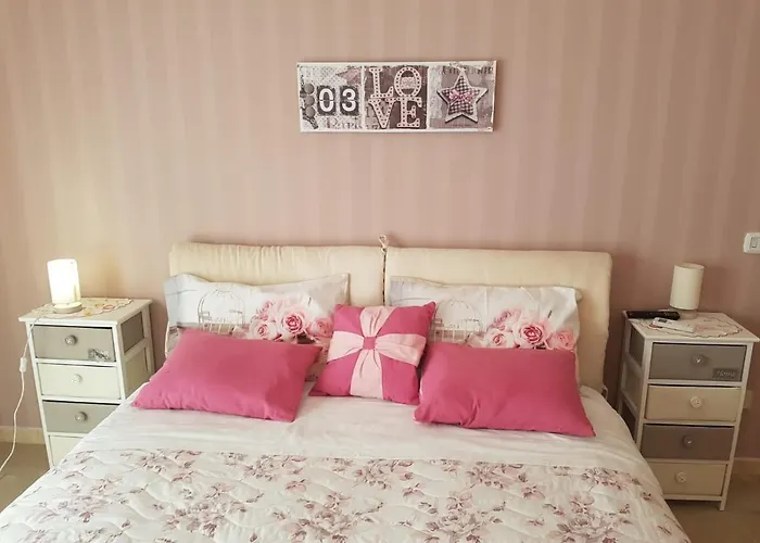 Iris Bed & Breakfast 3*